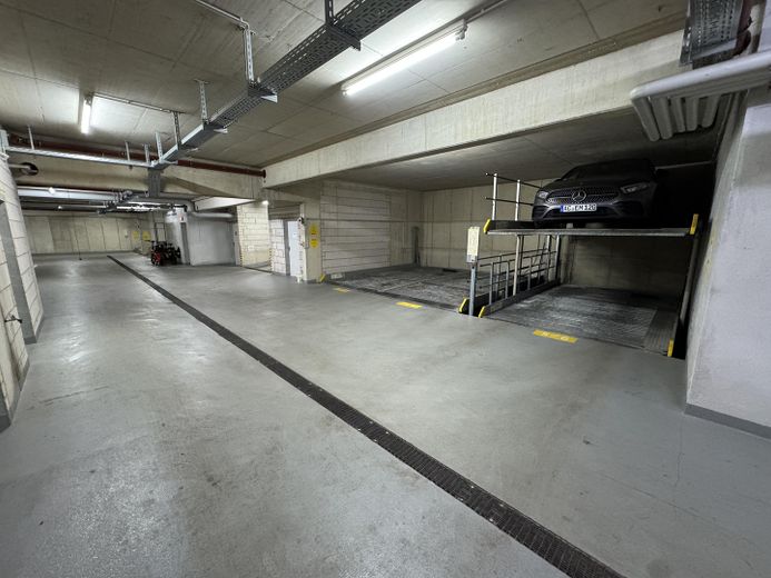 2-Zimmer-Souterrain-Wohnung mit Terrasse und EBK – opt. Tiefgaragen Stellplatz