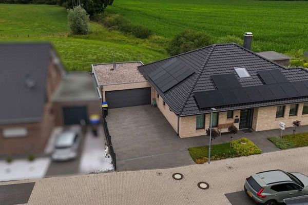 Isselburg: Moderner Bungalow mit Photovoltaik, Smart‑Home‑Komfort & Sicherheitsausstattung