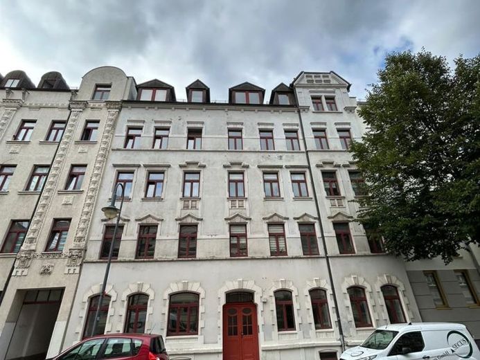 Großzügige 2-Zimmer mit Balkon, Wannenbad und Laminat in zentraler Lage! SP und EBK mgl. – Foto 1