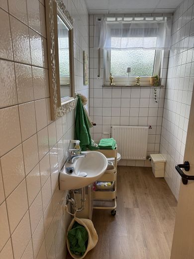 مساحات مكتبية / مساحات عيادة حوالي 140م² – WC-D