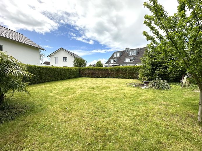 CITYHOUSE: In Top-Lage von Brauweiler! Einfamilienhaus mit großem Grundstück und viel Potenzial! – Traumgarten...