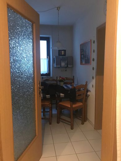 Biete Helle 2 Zimmer Wohnung von Privat in ruhige Lage in Tännesberg mit Terrasse,Grillgarten Mitbenutzung und Stellplatz sowie Keller. Wohnung sehr gut geteilt und Vollmöbliert.70000€ vhb. 015111378015 – Foto 6