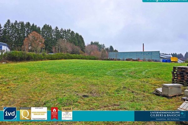 Hermeskeil: area di stoccaggio esterna di ca. 6.500 m², utilizzabile in modo flessibile con opzione di ampliamento