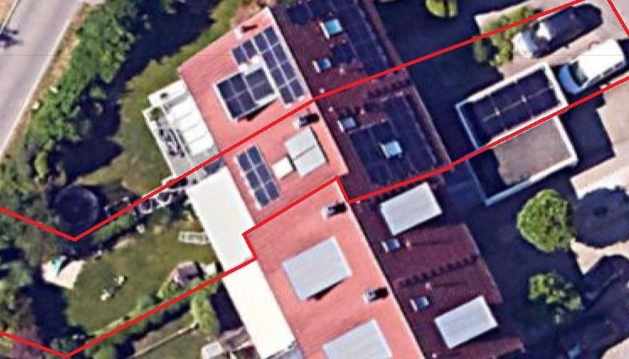 SENZA PROVVIGIONE - Casa a basso consumo energetico con impianto fotovoltaico e splendida vista a Kempten-Rothkreuz – Luftansicht