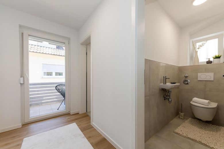 Eerste bewoning - lichte 3-kamerwoning in het hart van Heilbronn - zonder makelaarscourtage! – Gäste-WC