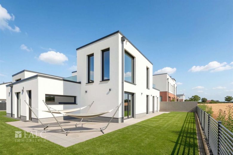 Moderne Villa mit Panorama! Feldrandlage pur! – Terrasse