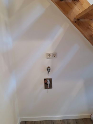 Kernsaniertes Einfamilienhaus mit Ausblick in ruhiger Lage – Waschmaschinenanschluss