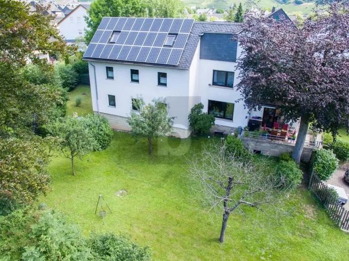 PRESTİJLİ KONUMDA MODERN GETİRİ OBJESİ – Foto 1