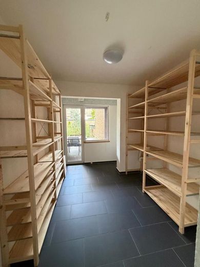 ***4-5-Zimmer Wohnung mit Garten*** – Vorratsraum