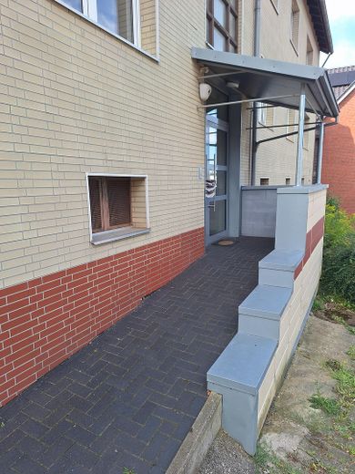 Erstbezug nach Renovierung - 3 Zimmer in Bad Nenndorf – Hauseingang
