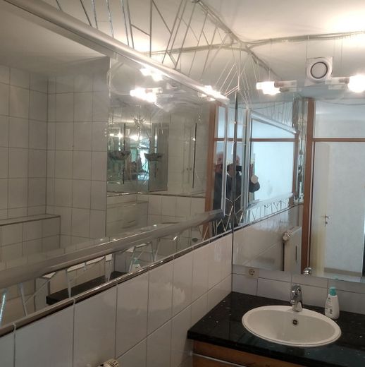 Stuttgart - Rosensteinviertel - helles 2.5 Zi-Apartment - möbliert - ab 1.8.26 frei - ohne Makler – Bad