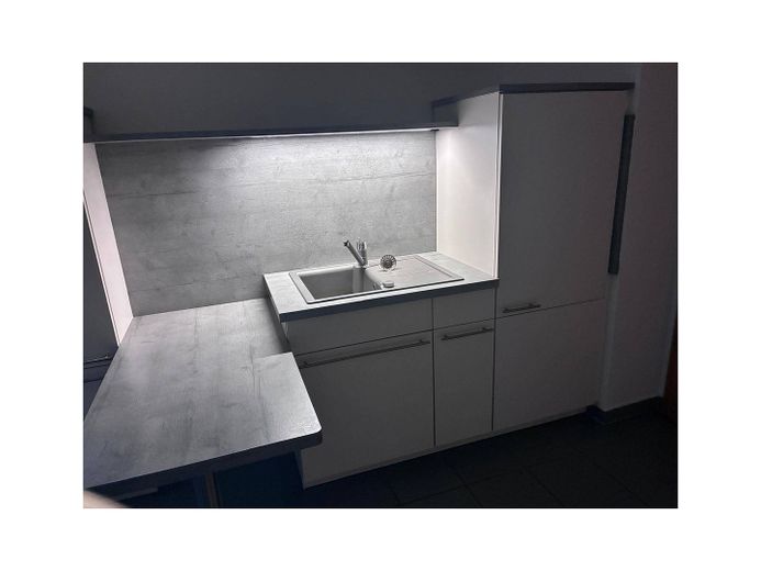 Accogliente appartamento di 2 locali con cucina componibile – Ansicht II: Küche