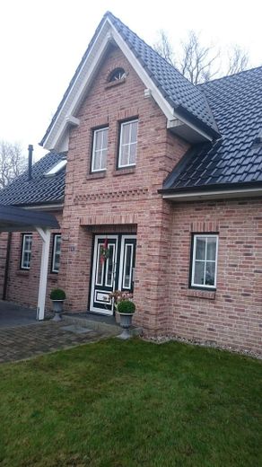 Eingangsbereich, Carport