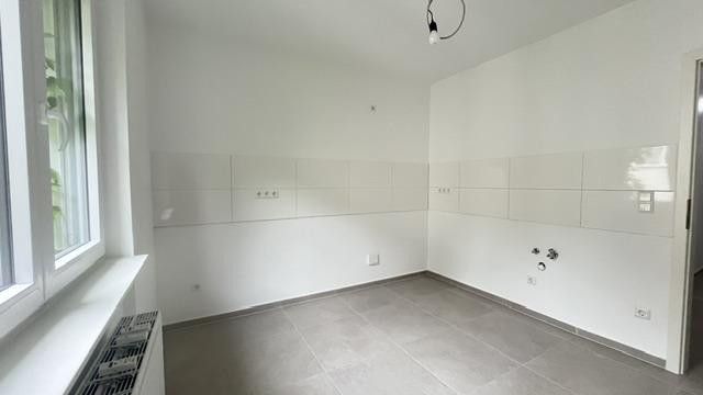 Nähe Wasserturm - sanierte Einzimmerwohnung mit großem Balkon – Küche