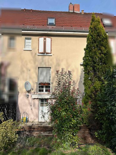 Reihenmittelhaus mit Altbaucharakter und Garten in LU-Mundenheim – Rückansicht 