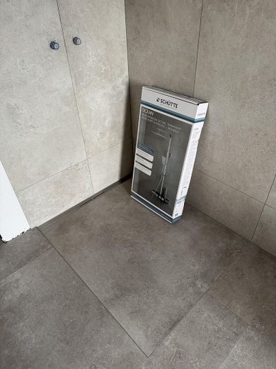 Badezimmer1_Begehbare Dusche