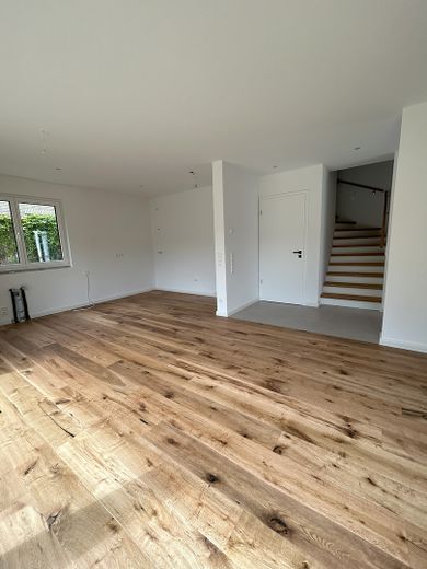 Neubau Doppelhaushälfte auf privater Wohnanlage  - A+ – Wohnen/Essen/Küche