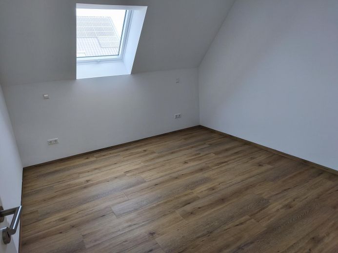 Moderne Neubau-Doppelhaushälfte – Foto 8
