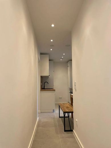 Schönes möbliertes Zimmer in gepflegter WG - München | Siegenburger Straße 109 – Flur
