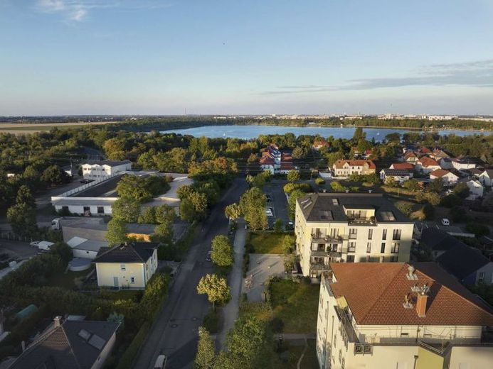 Seenaher Wohntraum mit neuem Komfort: Großzügige 3-Raum-Wohnung – Foto 1