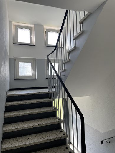 Sanierte 3-Zimmer Wohnung - inkl. EBK – Hausflur