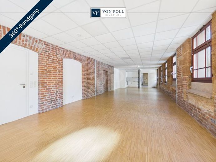 Historic sandstone, elegant parquet & loft vibe: Your dream office in Fürth’s Südstadt – Photo 1
