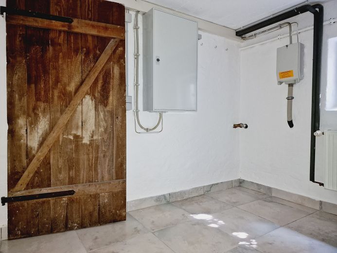 Fundstück: Schönes, sehr individuelles Reihenmittelhaus für Pärchen – Waschküche