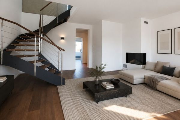 Hochwertiges Wohnen - zwei Ebenen – 2,5-Zimmer-Maisonette m. Loggia in M-Neuhausen