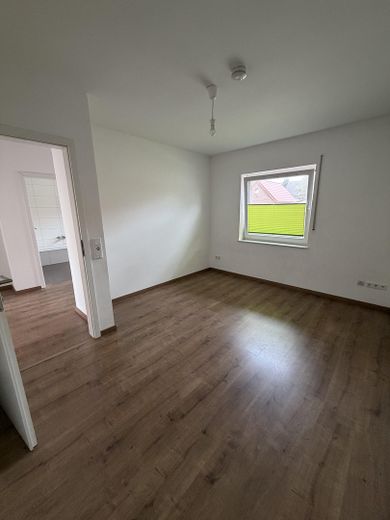 Doppelhaushälfte mit eigenem Garten, Terrasse & Carport in Weener – Foto 6