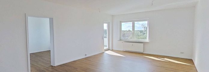 Amplio piso de 2 habitaciones con BALCÓN y mucha luz natural – Ansicht I: Wohn- und Esszimmer