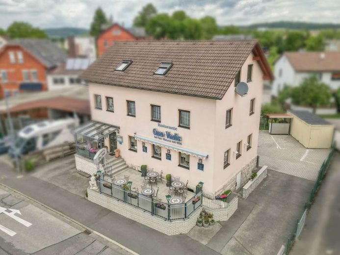 GELEGENHEIT! - Gepflegtes Anwesen - Gastronomie + 2 Wohnungen + Garage und Carport + Stellplätze! – Foto 1
