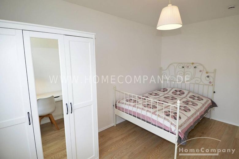 Wunderschön und zentral gelegene 3-Zimmer-Wohnung in Tiergarten! Vollständig möbliert – e2c34769615d2c7812b8f2fdd6f84f44071c56f4.jpg