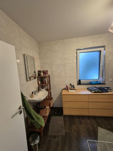 3-room penthouse apartment in Gießen Wieseck – Badezimmer
