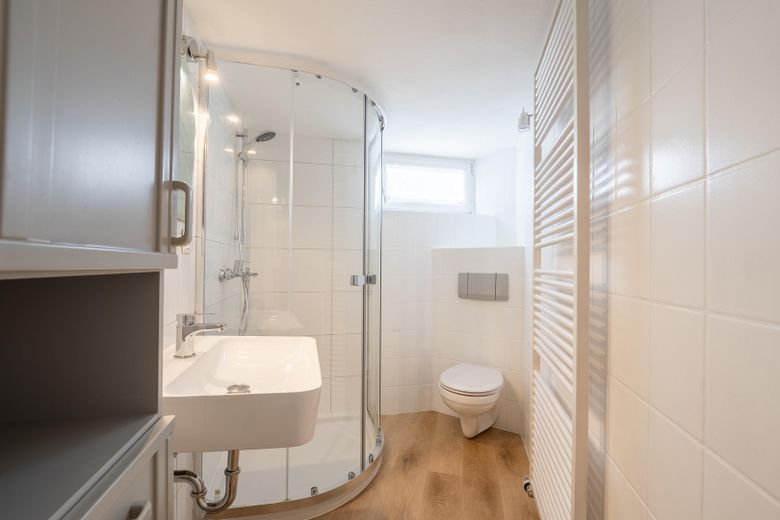 Kirchhain- Innenstadt Zentral - Frisch renoviertes Wohnhaus ! – Foto 11