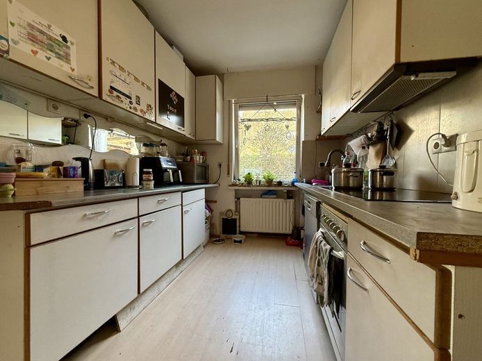 Fröndenberg-Mitte: Einfamilienhaus im Stadtgebiet - Es gibt viel zu tun, packen Sie es an! – Erdgeschoss: Küche