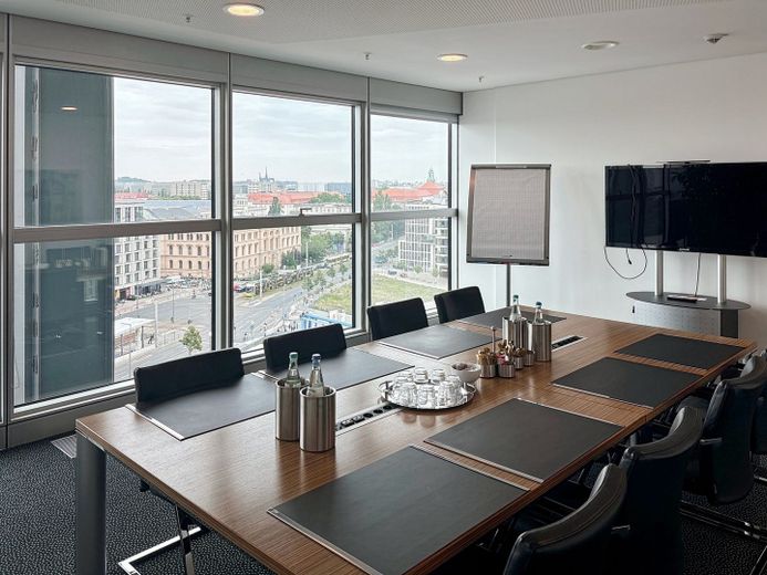 Pronájem kanceláře 1.362 m² – Foto 5