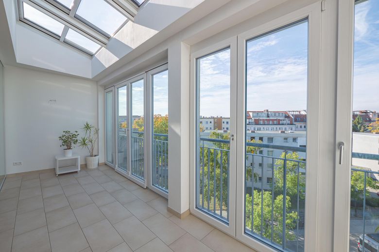 Lichte penthousewoning met 3 kamers in Westend incl. parkeerplaats – Wintergarten