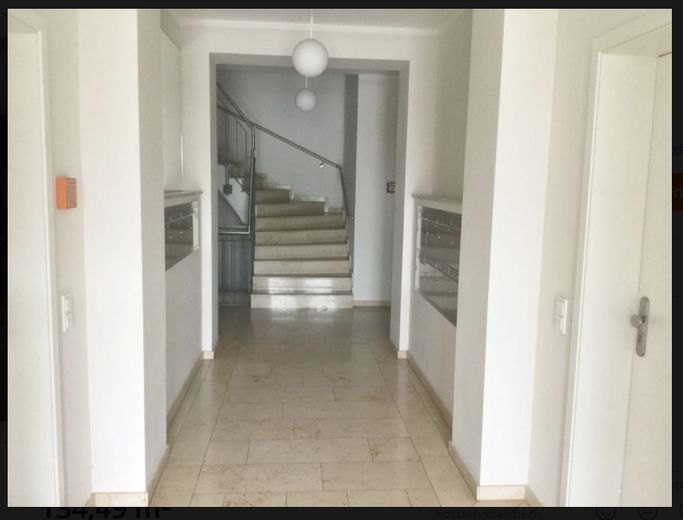 4 Zimmer Wohnung in einer Stadtvilla in Schmargendorf, Fußbodenheizung, Terrasse, 2 TG Stellplätze – Eingangsbereich