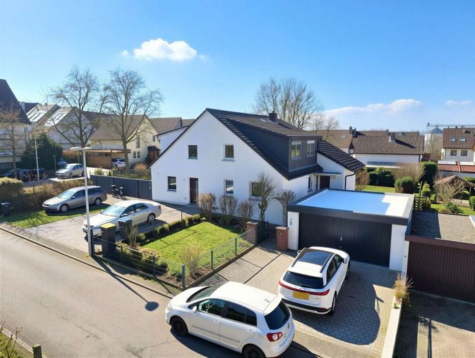 Halbes Haus, ganzes Glück, noch mehr Garten! FALC Immobilien Heilbronn – Ihr zukünftiges Eigenheim - (KI generiert)