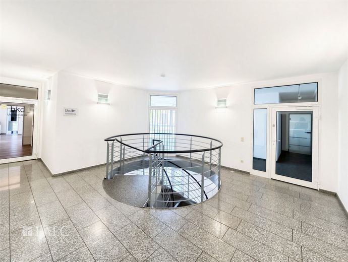 Wo Erfolg Raum bekommt - Ca. 209 m² Gewerbefläche in Recklinghausen – Treppenhaus
