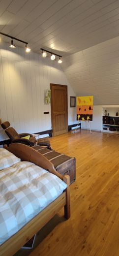 Bauernhausperle von 1750 Mitte der 80iger komplett saniert – 2. Schlafzimmer im OG
