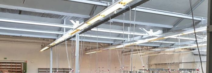 Wuppertal-Langenfeld'de ticari depo/hangar hemen kiraya veriliyor.