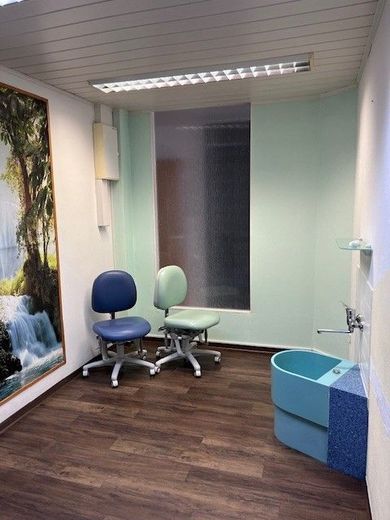 Praxis für Fußpflege,Podologie      z u    v e r m i e t e n      in Sternenfels (Physio, Arzt, Friseur, Barber) – Behandlungsraum