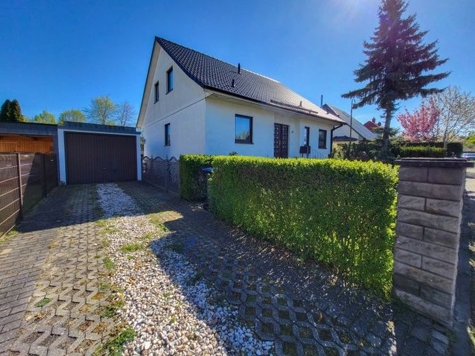 Viel Platz zum Leben – ca. 230 qm, Wohn- & Nutzfläche – फोटो 1