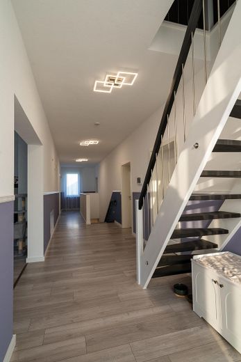 Haus mit viel Wohnraum – Foto 30