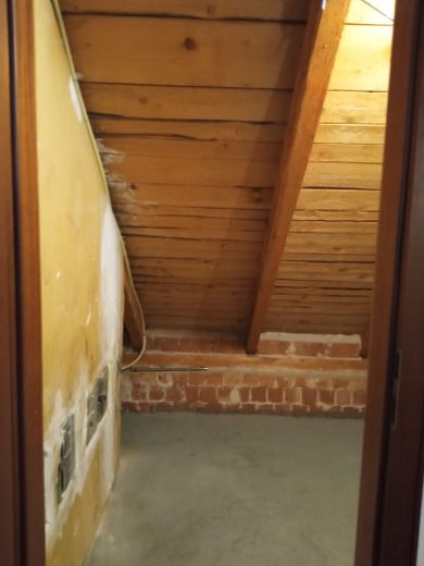 Dachboden -neben Gäste-Schl-Zi