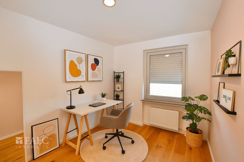 Ein Zuhause zum Ankommen: Hochwertig vor 5 Jahren kernsaniert und modernisiert – Einrichtungsbeispiel kleines Büro