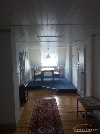 4 Zi.Whg., möbl., gute Ausstattung, helle Whg., getrennte Zimmer. Gute Verkehrsanbindung zum Hbf. – b897bd6dfbb1112ad0c286987a8e1e23ad2b5d37.jpg