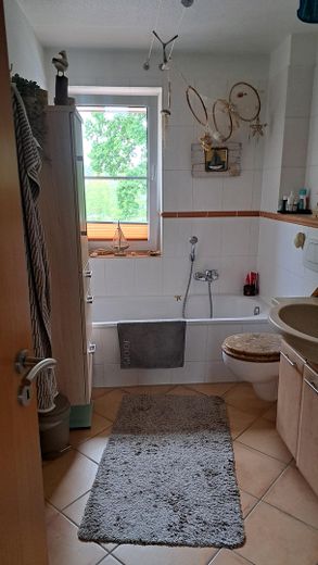 Energieeffizentes Mittelreihenhaus – Vollbad 1.OG