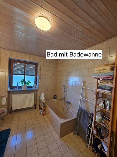 ruhiges 4-Zimmer-Reihenhaus mit Wintergarten, Kachelofen und EBK in Deggendorf – Foto 3
